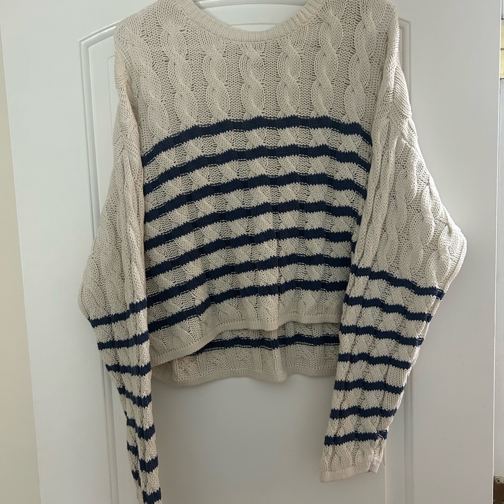 American Eagle Navy and Cream Striped sweater
